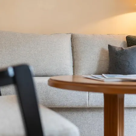 Ziehrerhaus Apartmán *